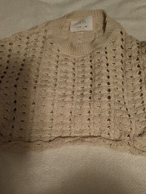 Zara Textured Open-Knit Crewneck Cropped Sweater Cream Size 9-10